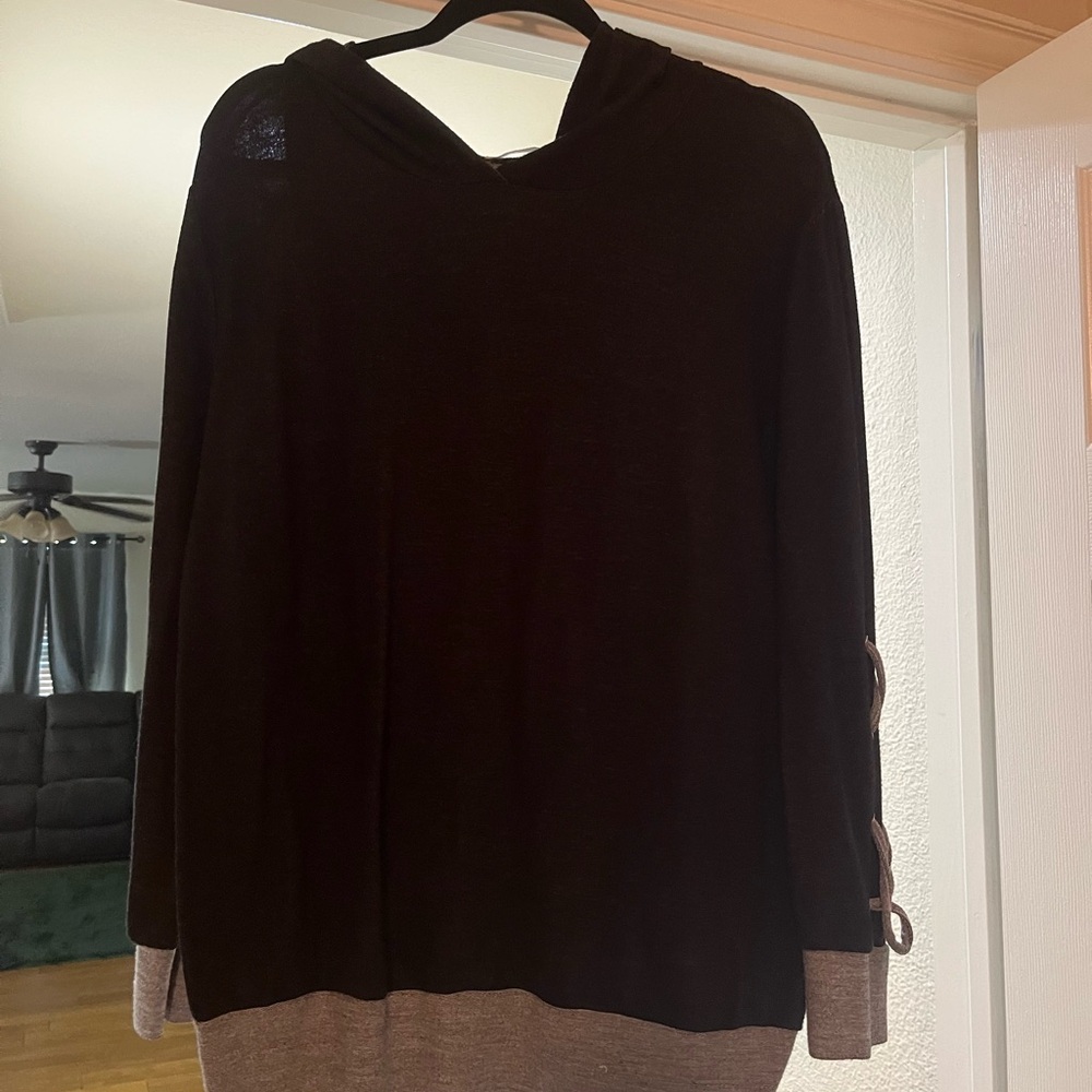 Liberty Love Black and Gray Women's Top